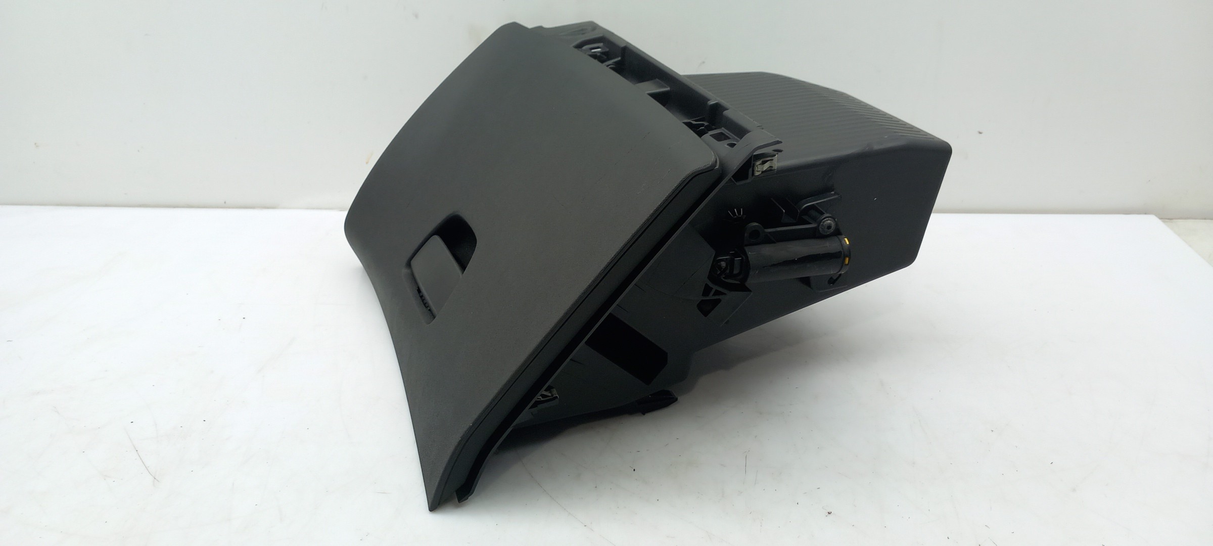 Porta luvas PEUGEOT 2008 I (CU_) Imagem-1