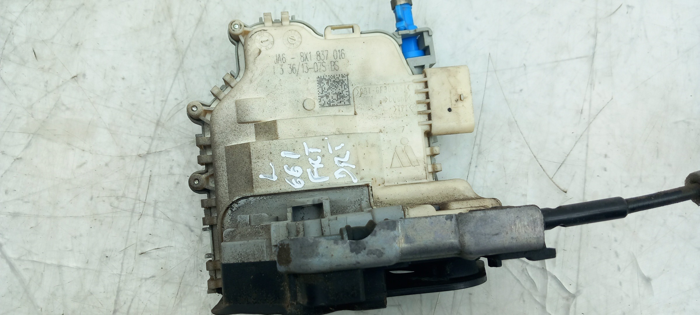 Serratura / chiusura porta Anteriore Destro AUDI A3 Sportback (8VA, 8VF) Imagem-1