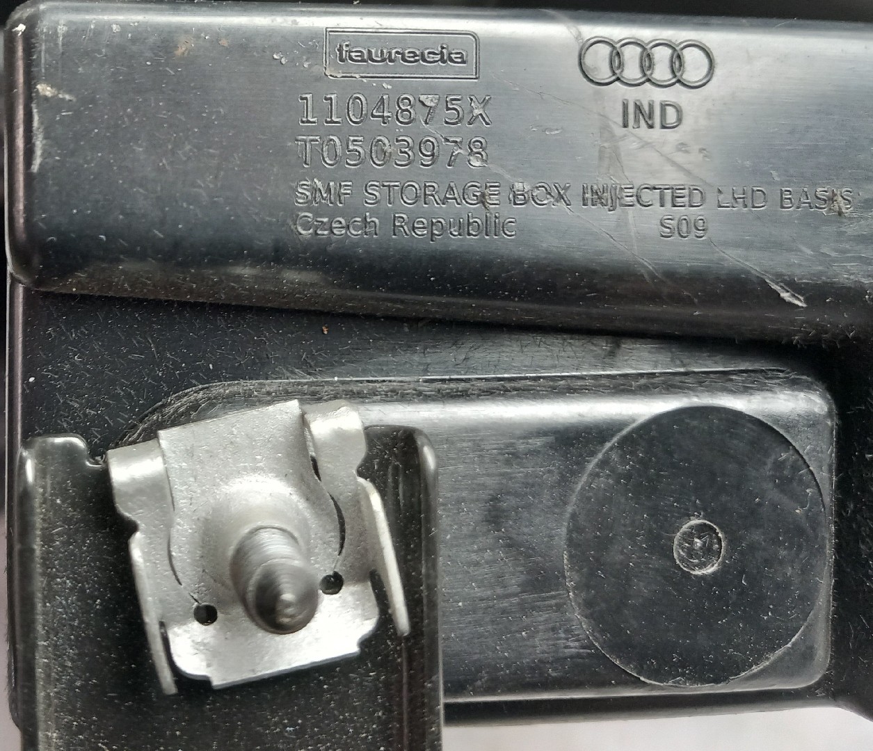 Porta luvas AUDI A3 Sportback (8VA, 8VF) Imagem-4