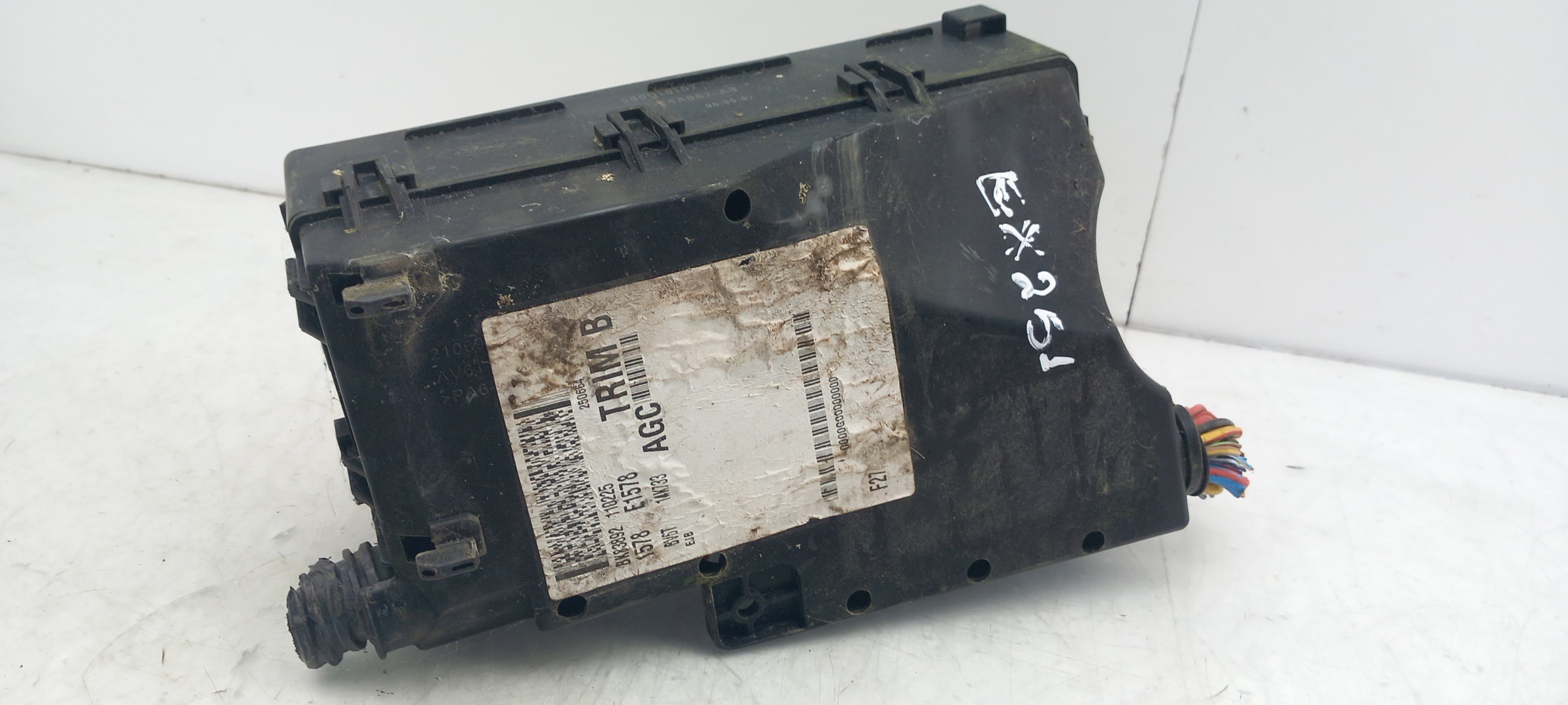 Caja fusibles / SAM / BSI FORD Focus III Imagem-2