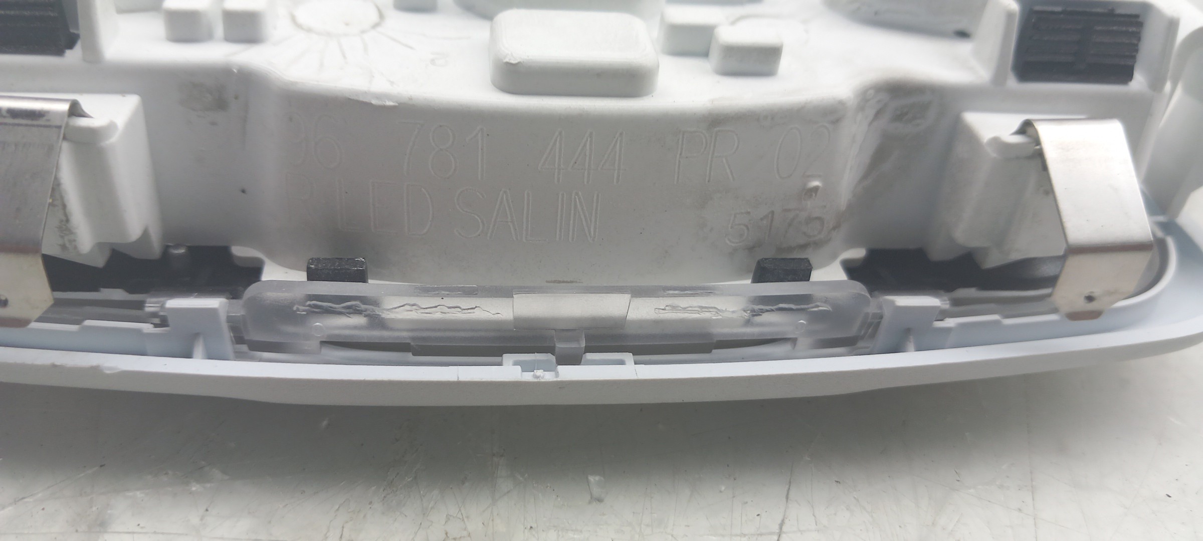Front seat light PEUGEOT 2008 I (CU_) Imagem-2