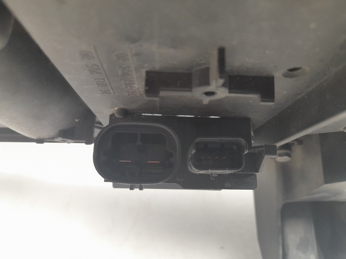 Frente em fibra ou chapa PEUGEOT 3008 I (0U_) Imagem-2