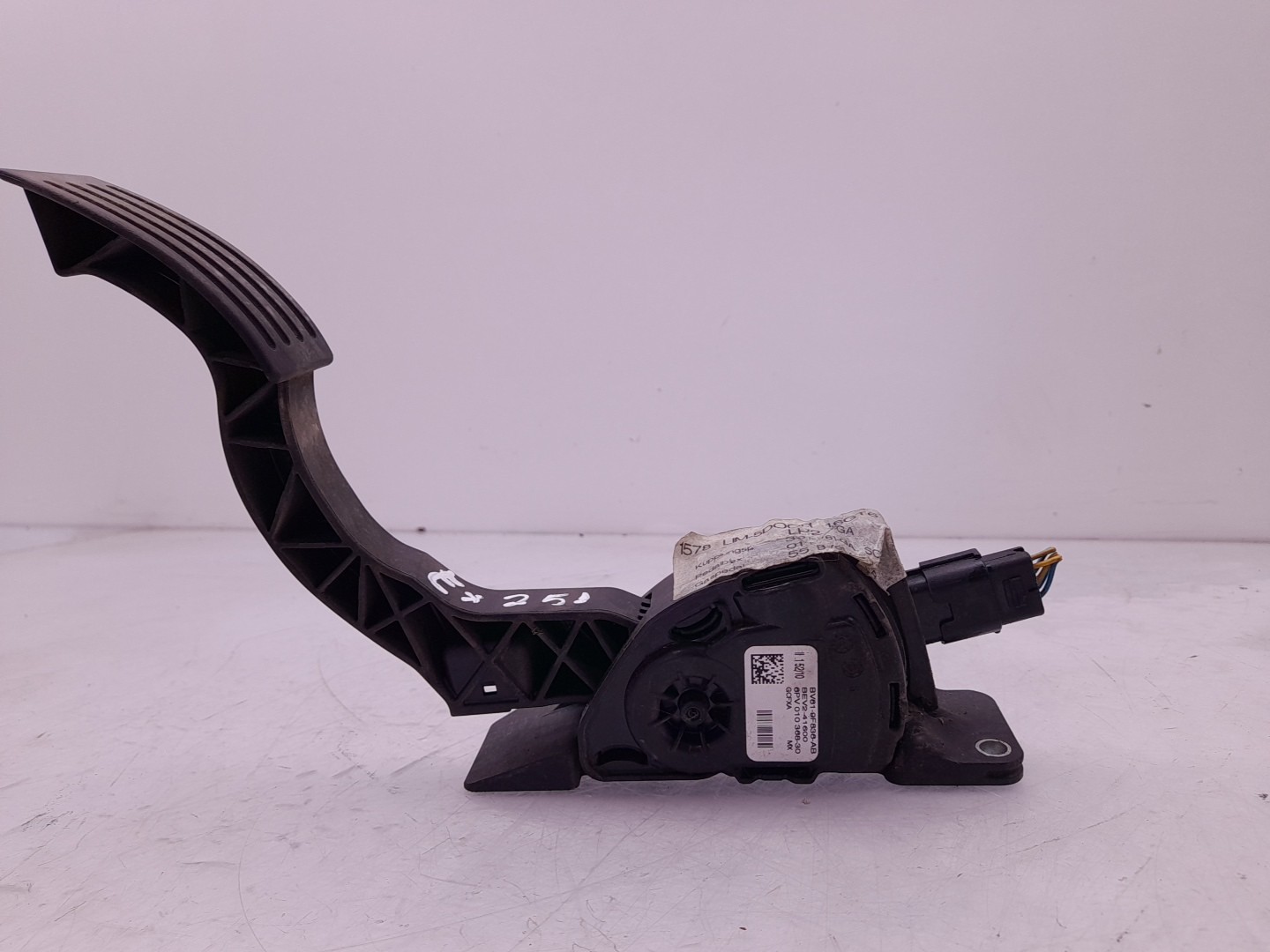 Accelerator Pedal FORD Focus III Imagem-1