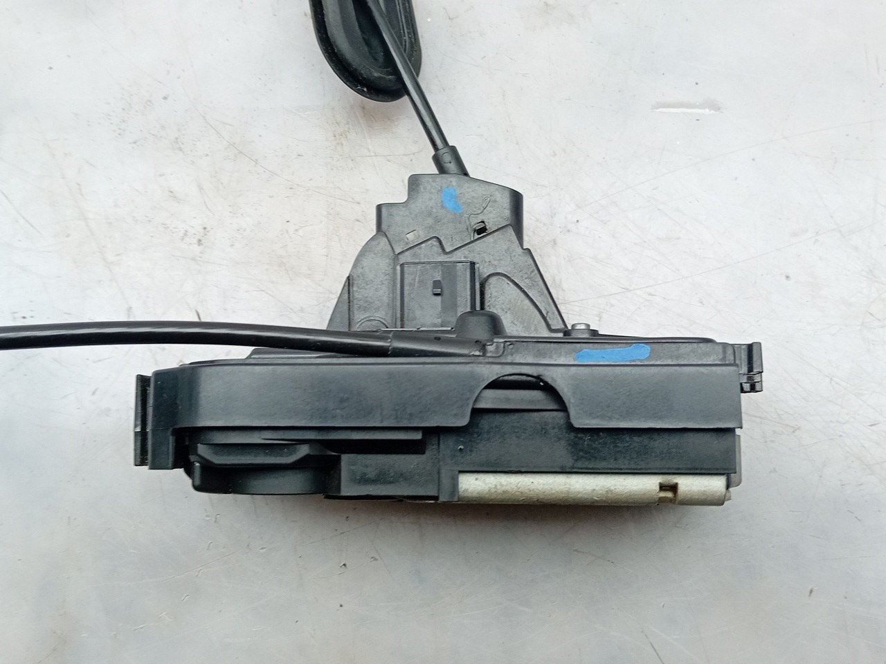 Front Right Door Lock FORD Fiesta VII (HJ, HF) Imagem-1