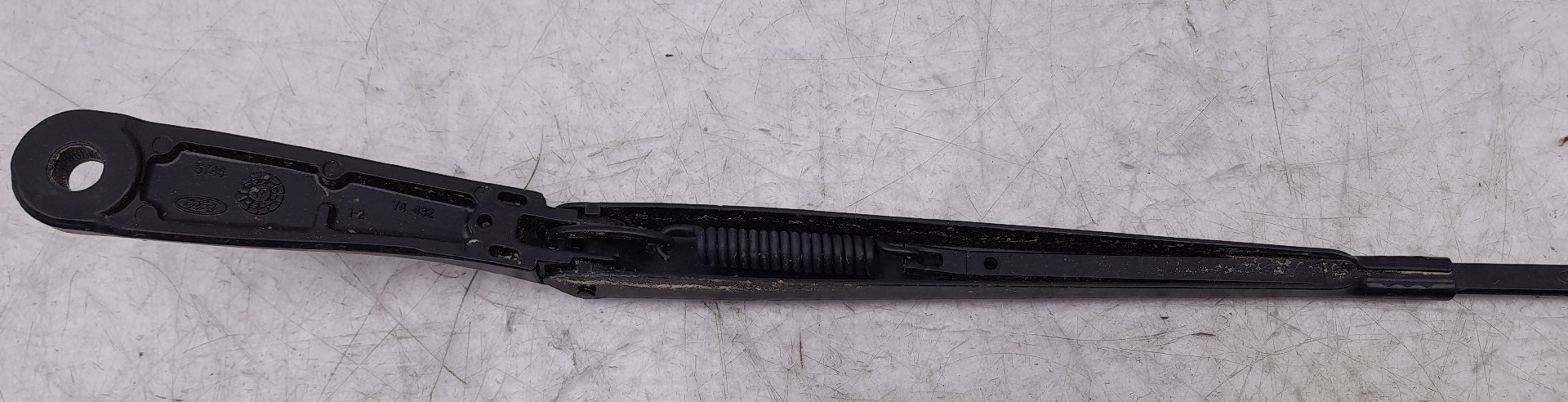 Windscreen wiper arm Right front FORD Fiesta VII (HJ, HF) Imagem-1