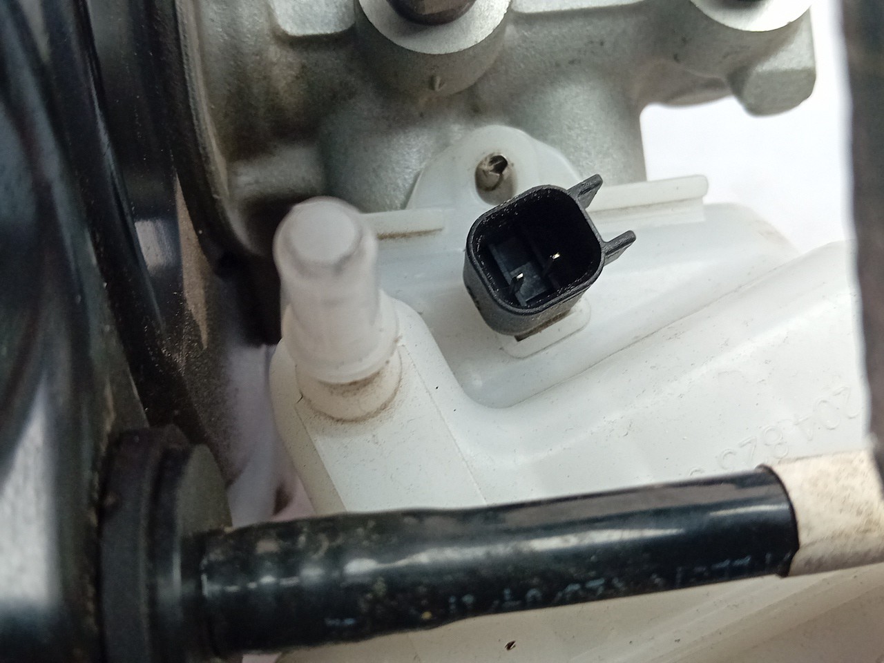 Servofreno FORD Fiesta VII (HJ, HF) Imagem-3
