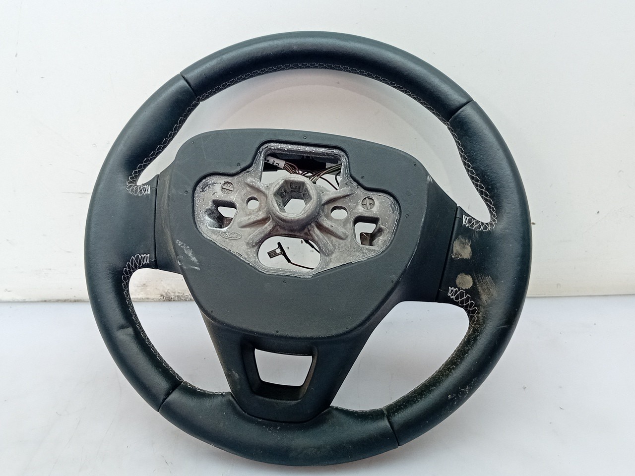 Steering wheel FORD Fiesta VII (HJ, HF) Imagem-2