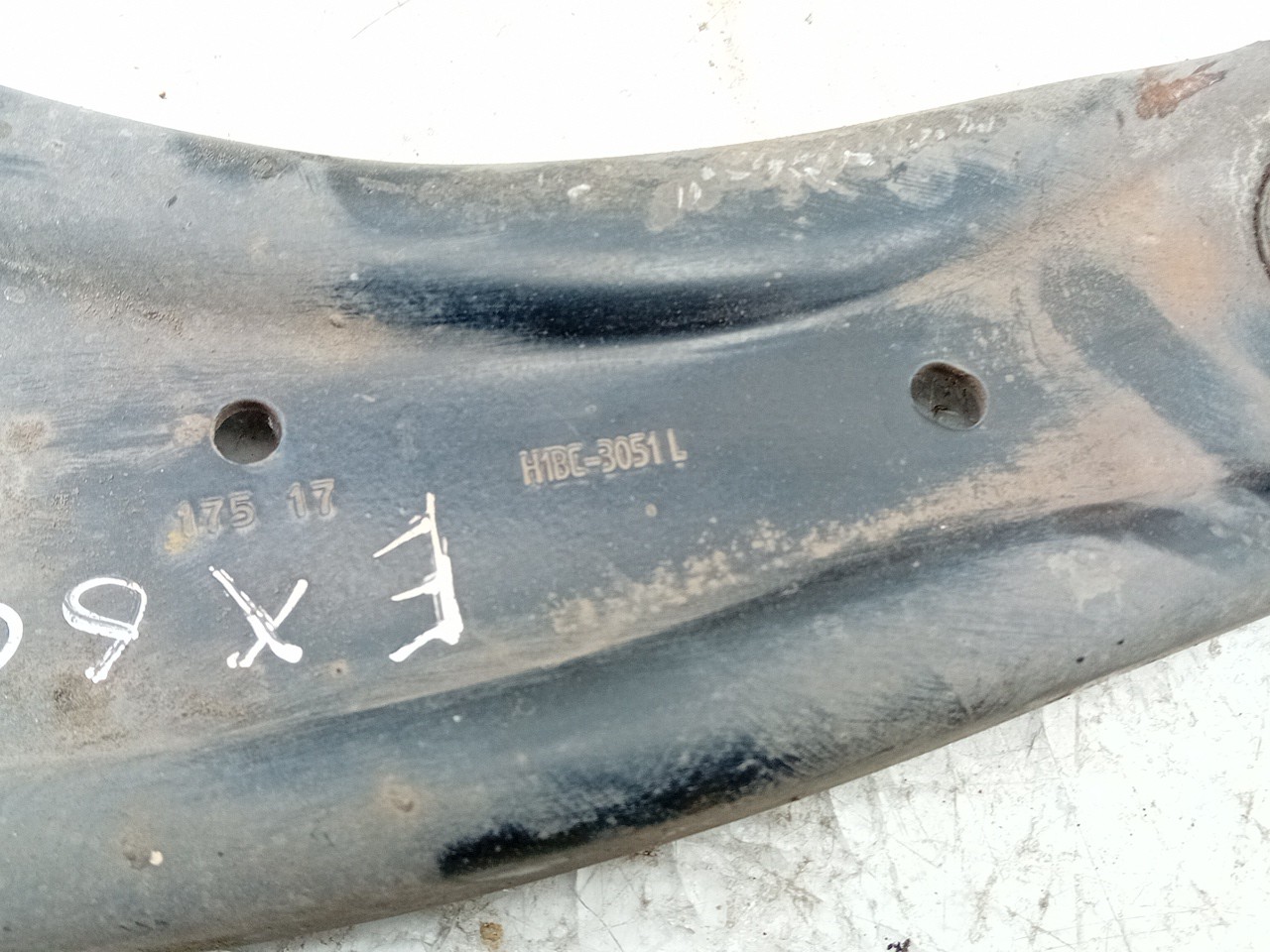 Left front suspension arm FORD Fiesta VII (HJ, HF) Imagem-2