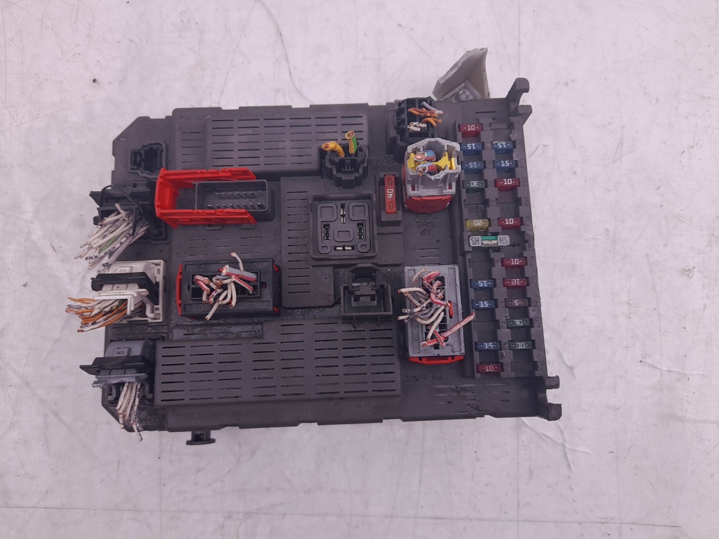 Fuse box / SAM / BSI CITROËN C5 I (DC_) Imagem-0