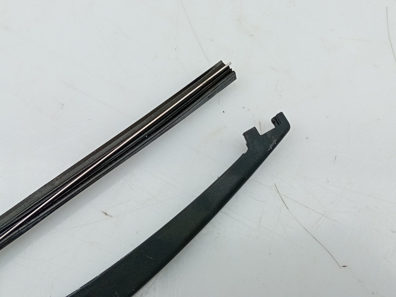 Brazo de limpiaparabrisas trasero RENAULT Captur (J5_) Imagem-2