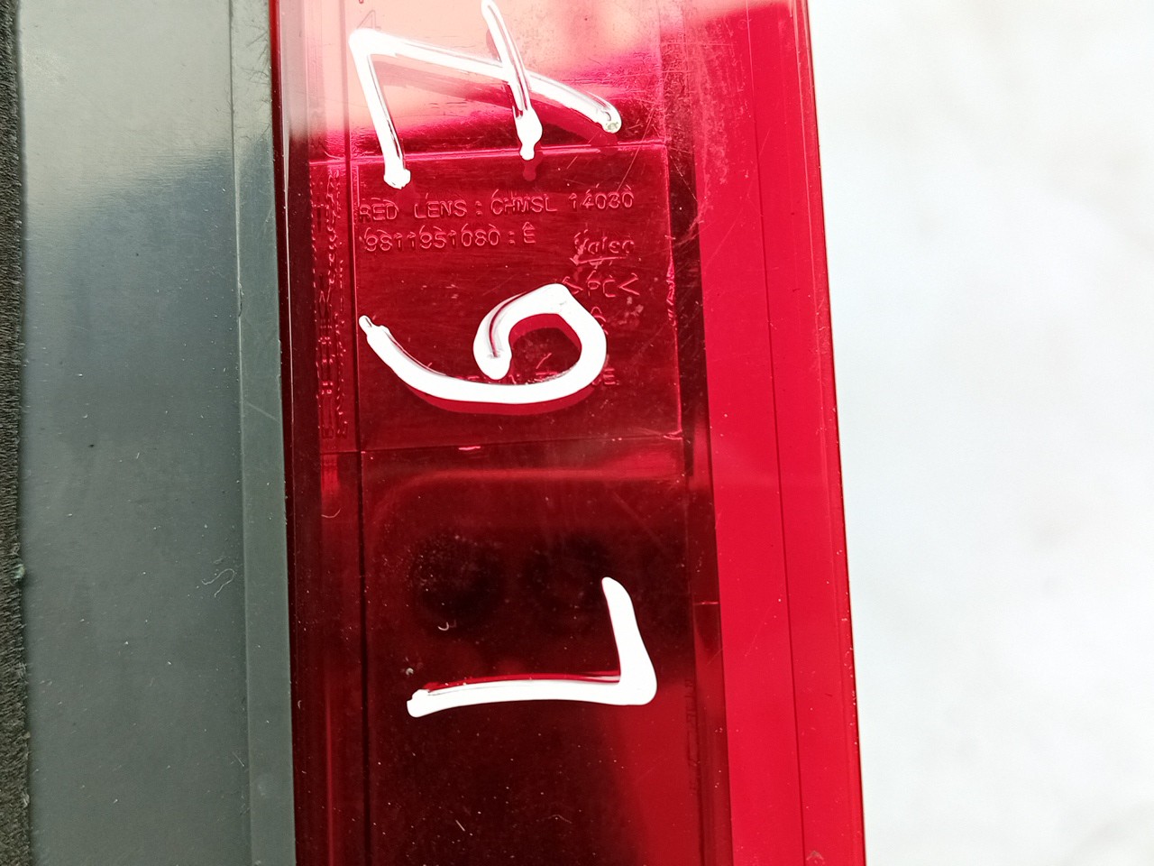 Additional stop light / 3rd stop light PEUGEOT 3008 II (M_) Imagem-3