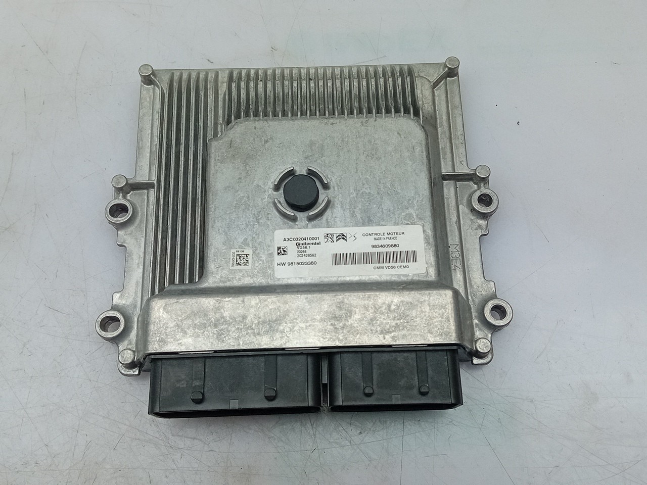 Centralina motor / ECU PEUGEOT 3008 II (M_) Imagem-1