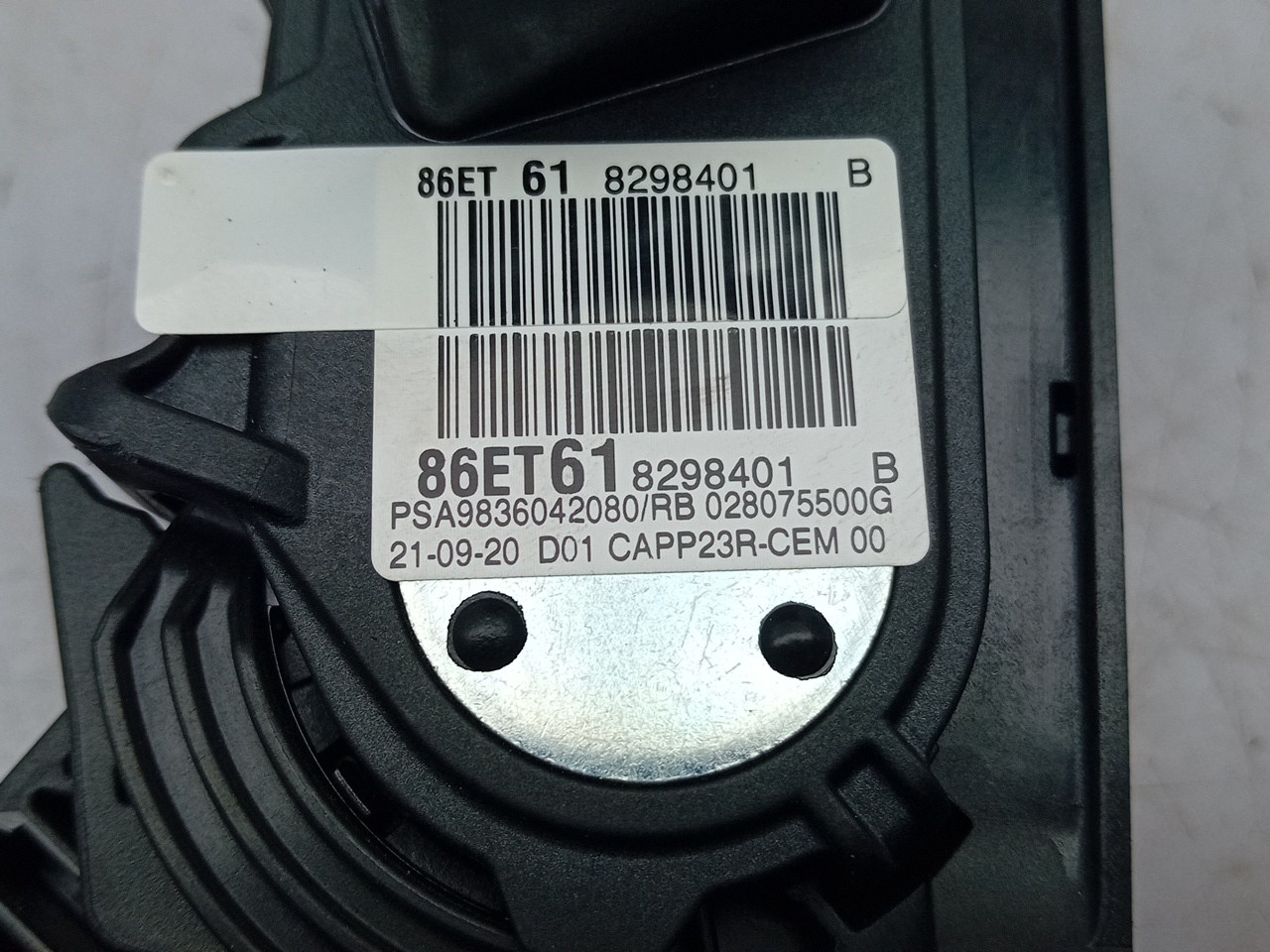 Pedal acelerador PEUGEOT 3008 II (M_) Imagem-3