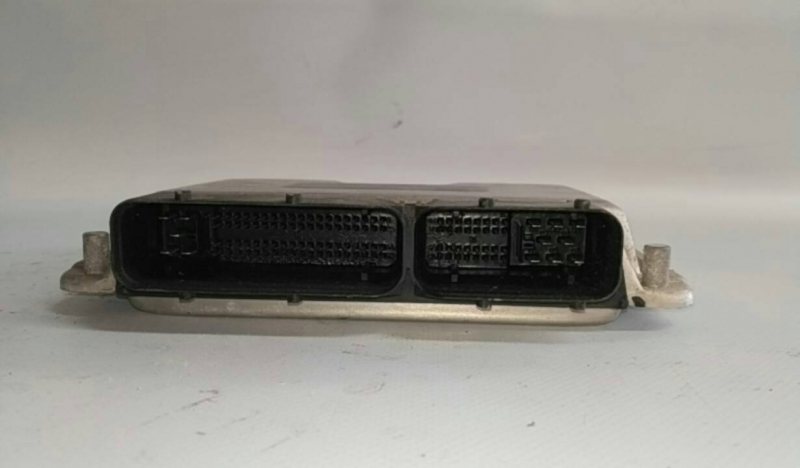 Engine control unit / ECU SEAT Cordoba (6K1, 6K2) Imagem-1