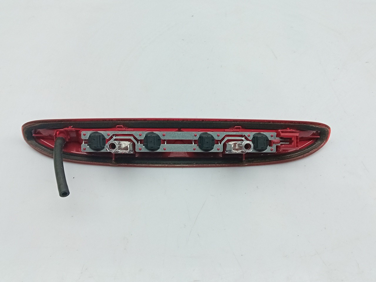 Additional stop light / 3rd stop light PEUGEOT 208 Imagem-1