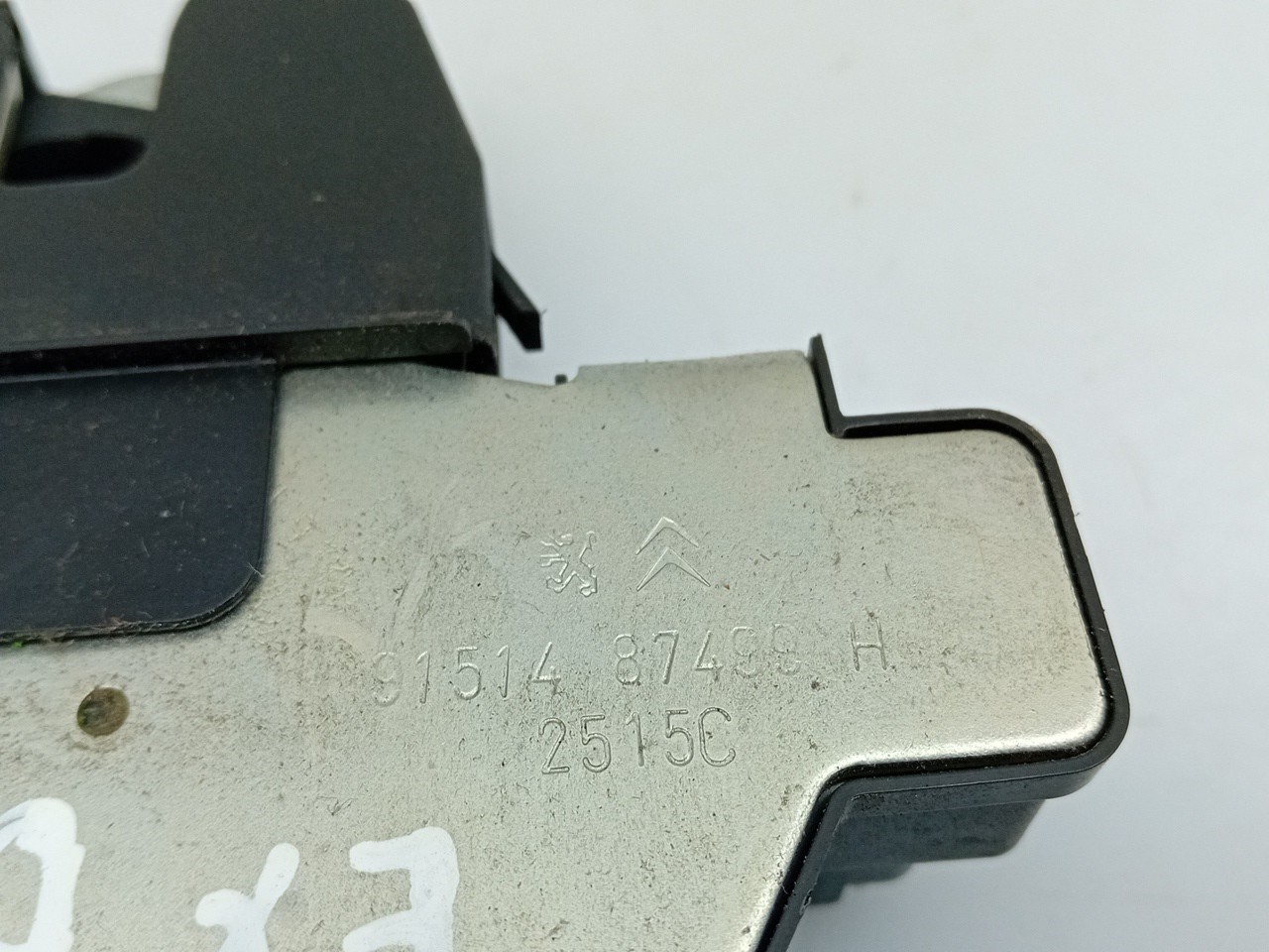 Tailgate Lock /Latch PEUGEOT 208 Imagem-3