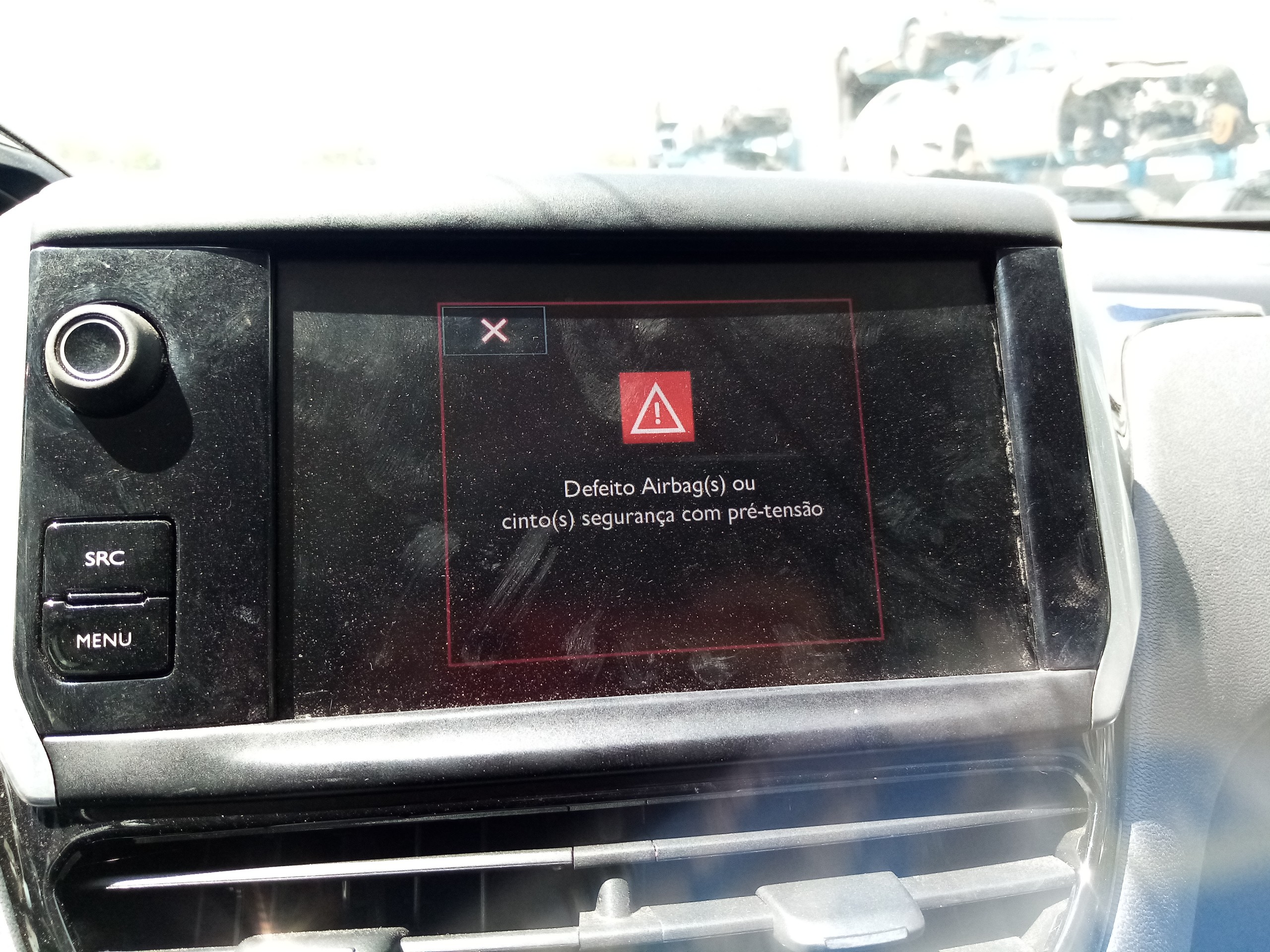 Display Monitor PEUGEOT 208 Imagem-1