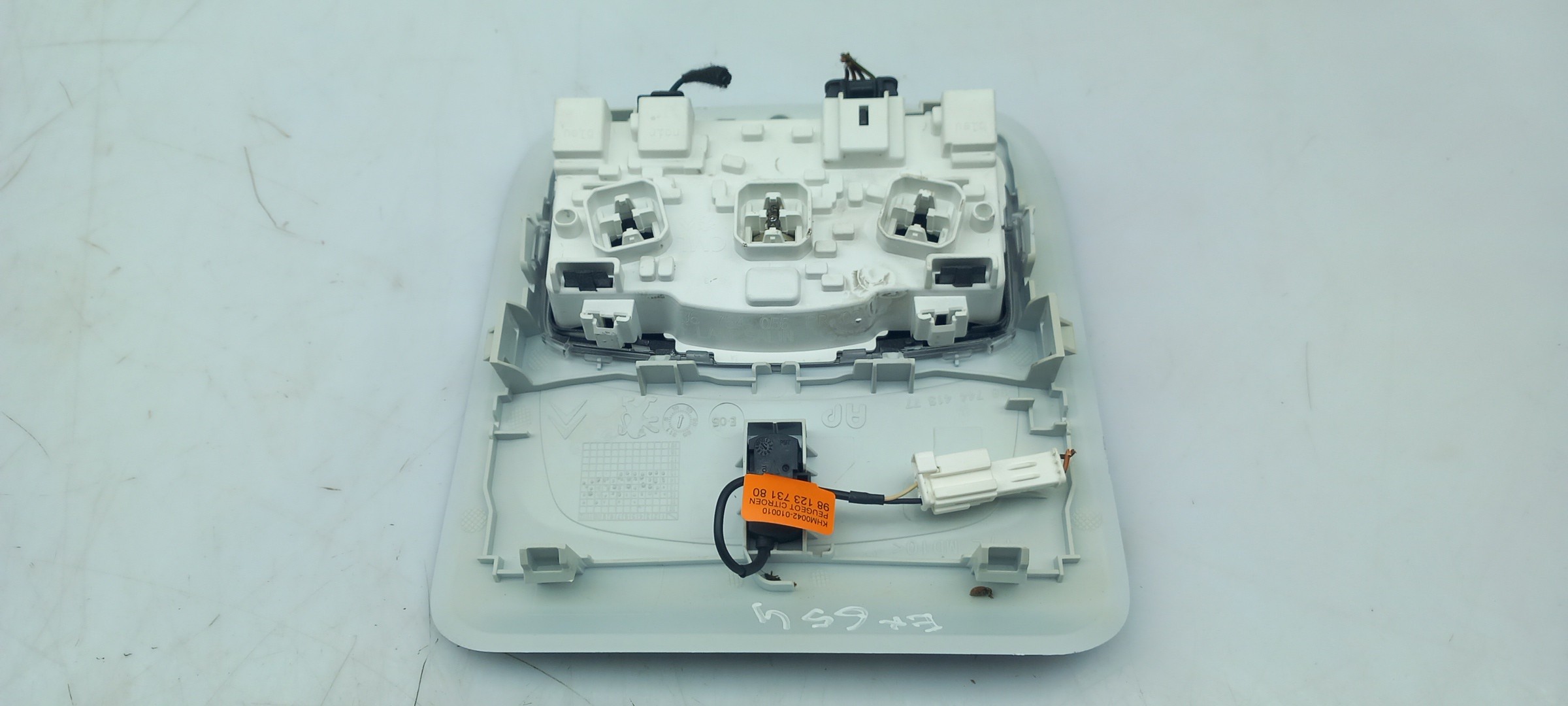 Plafonier frente PEUGEOT 208 Imagem-2