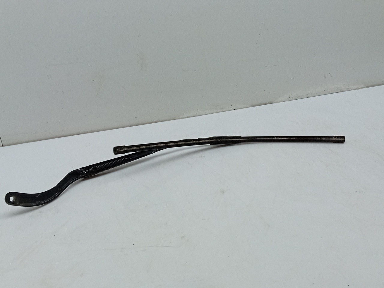 Windscreen wiper arm Left front ALFA ROMEO Mito (955_) Imagem-1