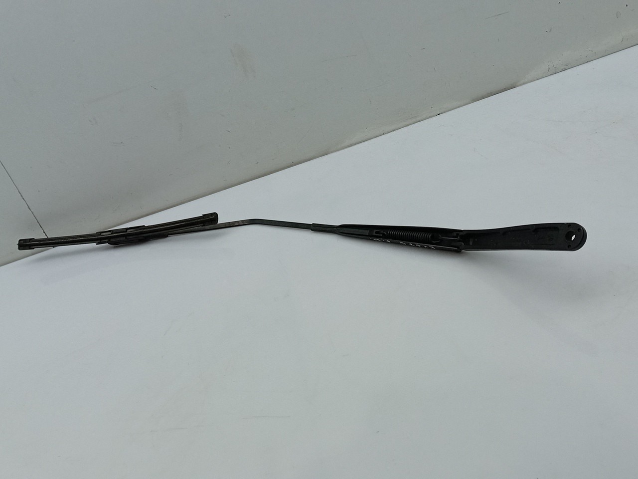 Windscreen wiper arm Right front ALFA ROMEO Mito (955_) Imagem-1
