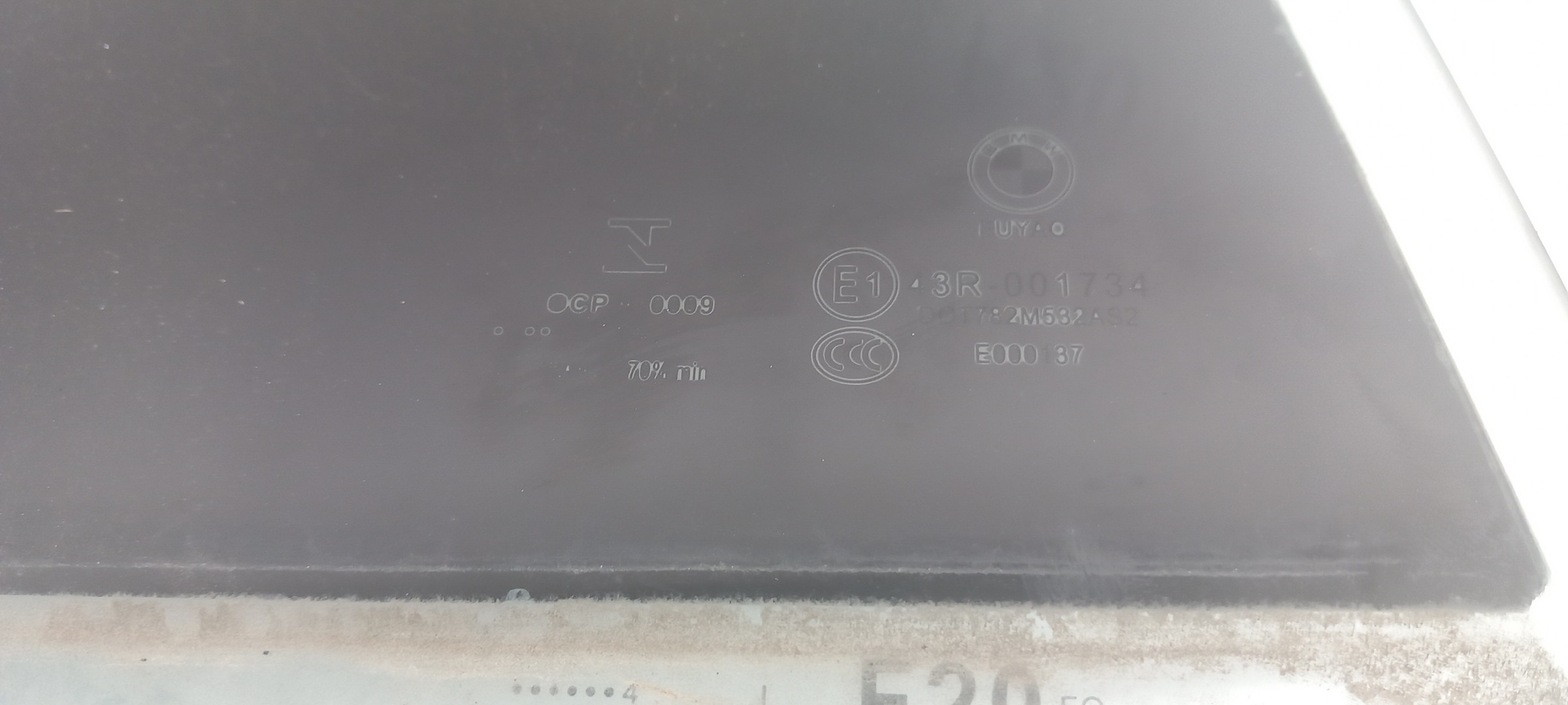 Vidro porta trás direito BMW 1 (F20) Imagem-1