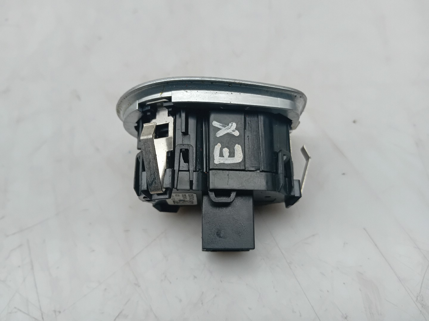 Bouton / interrupteur Start&Stop BMW 1 (F20) Imagem-1