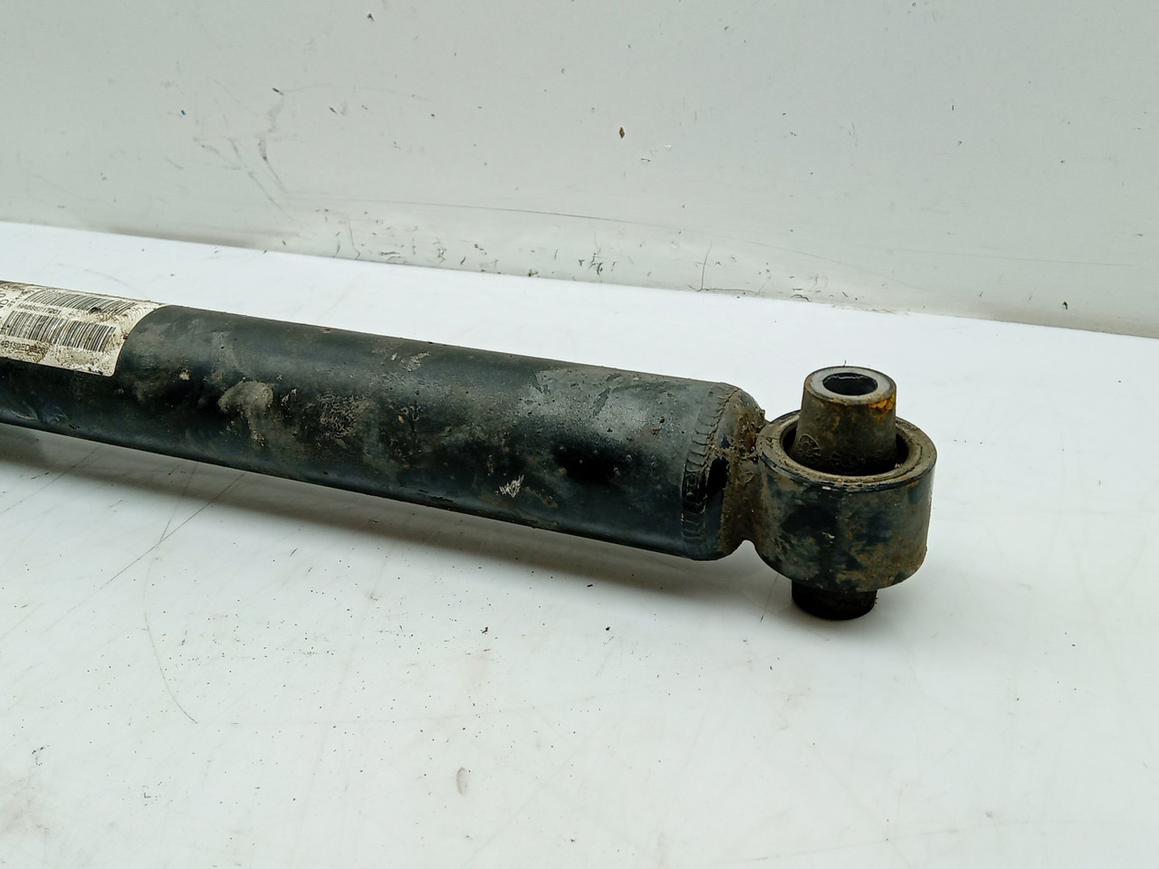 Right Rear Shock Absorber BMW 1 (F20) Imagem-1
