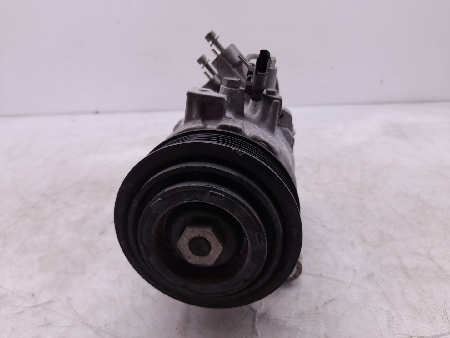 Compressor AC BMW 1 (F20) Imagem-1