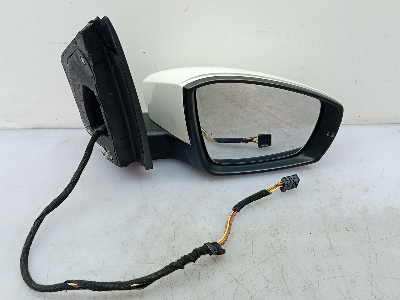 Right mirror