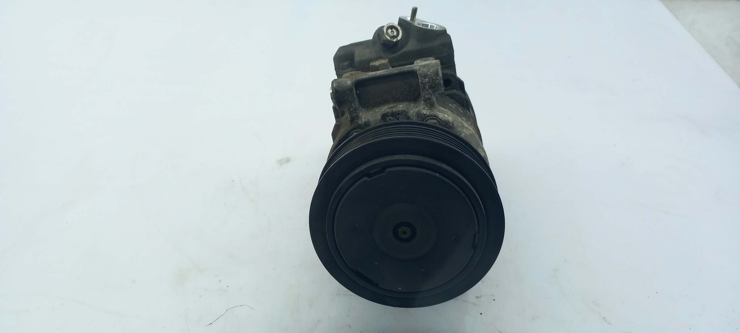 Compresor A/A VOLKSWAGEN Polo (6R, 6C) Imagem-1