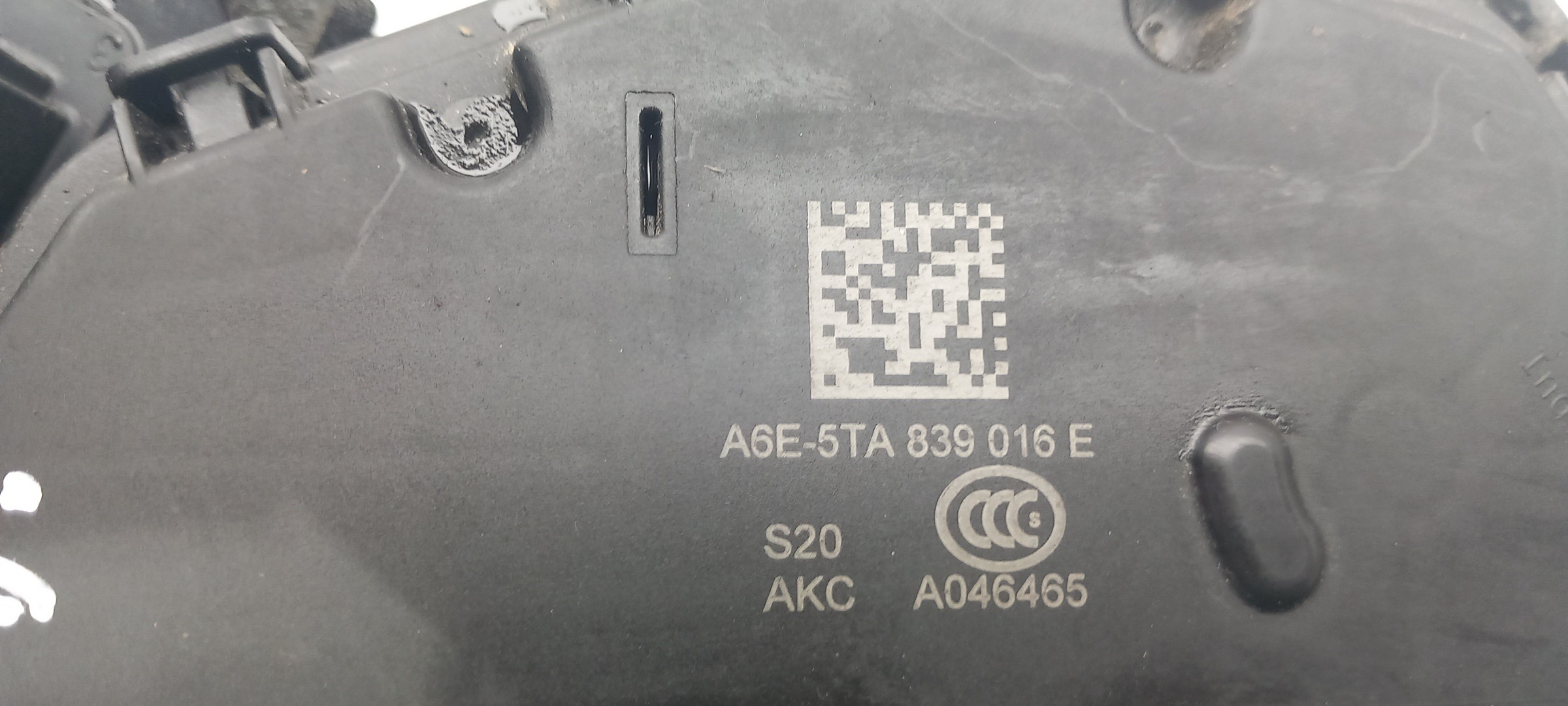 Cerradura / cierre puerta delantero derecho VOLKSWAGEN Golf VII (5G1, BQ1, BE1, BE2) Imagem-3