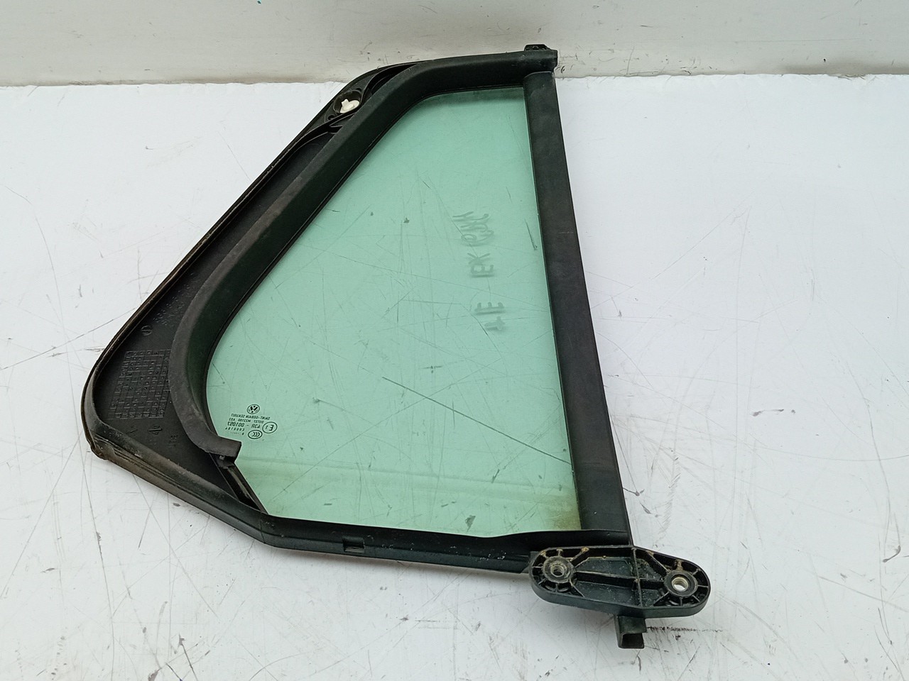 Left rear triangle window VOLKSWAGEN Golf VII (5G1, BQ1, BE1, BE2) Imagem-1