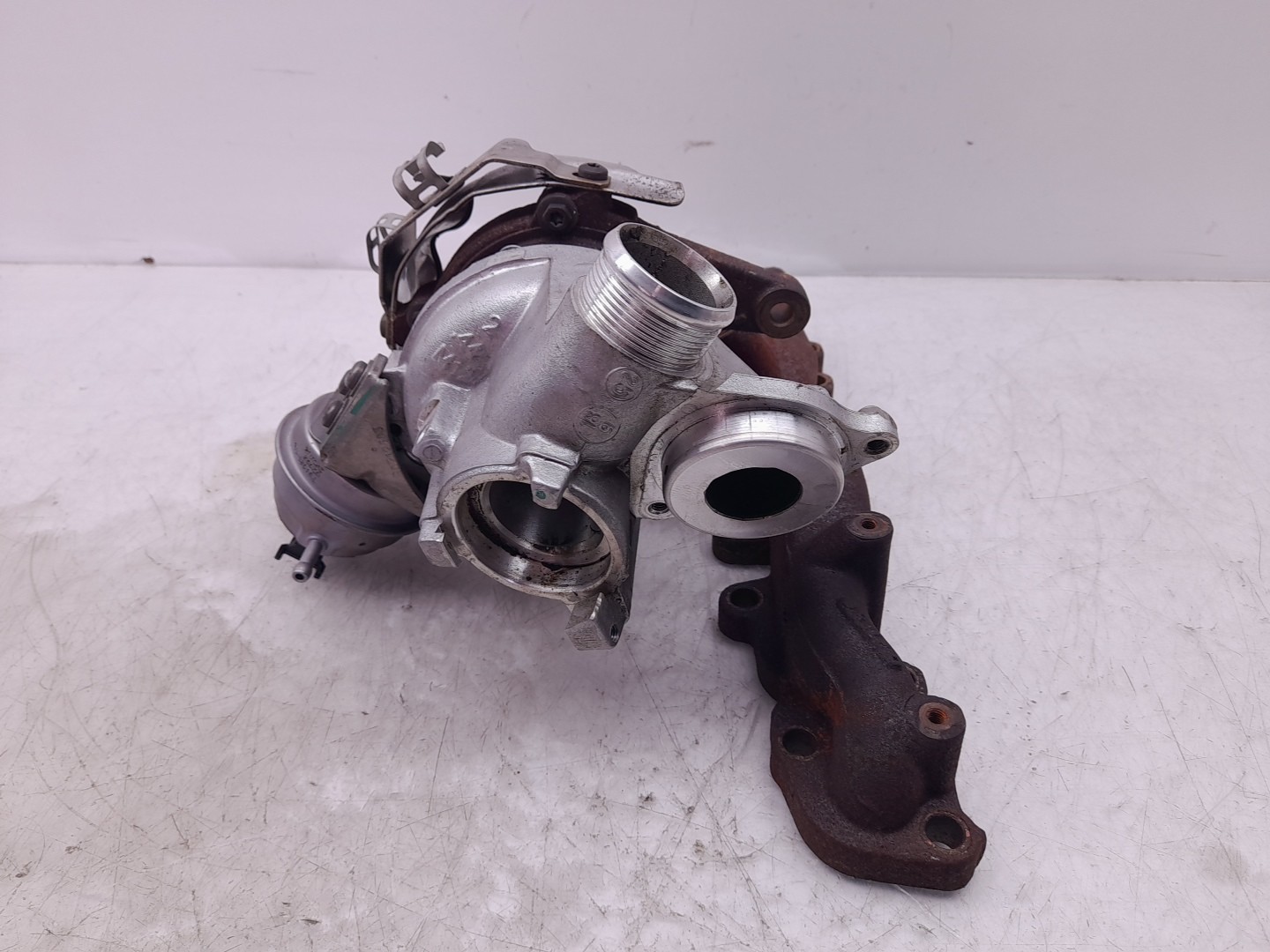 Turbo / compressor VOLKSWAGEN Golf VII (5G1, BQ1, BE1, BE2) Imagem-1