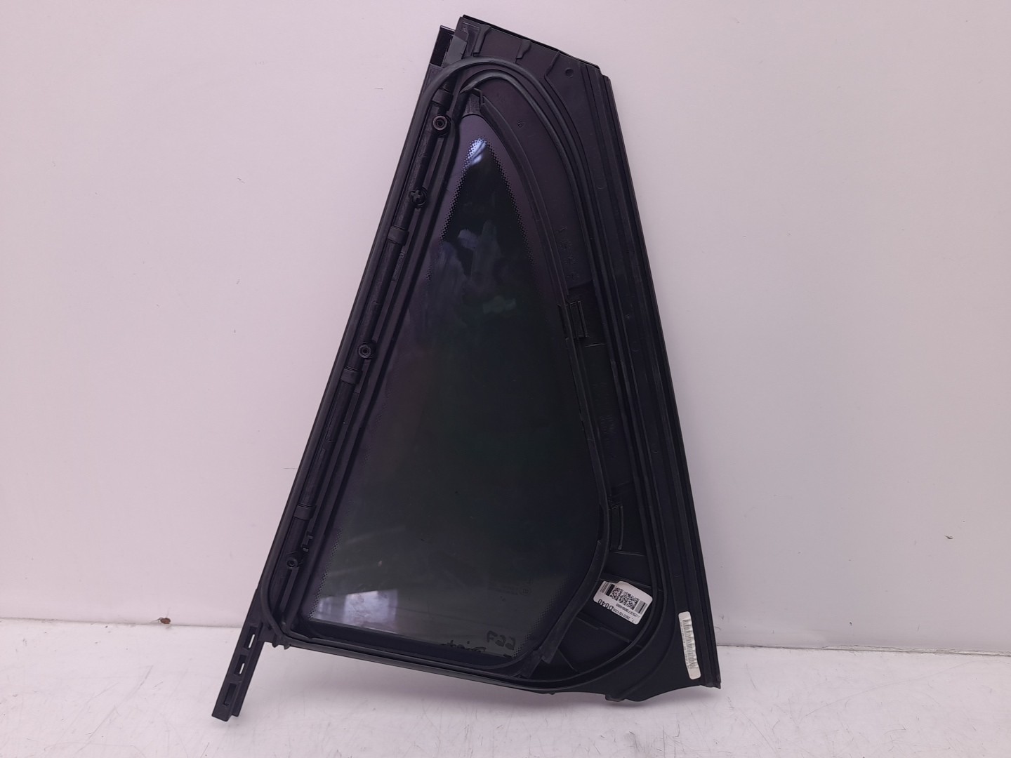 Right rear triangle window MERCEDES-BENZ GLC (X253) Imagem-2