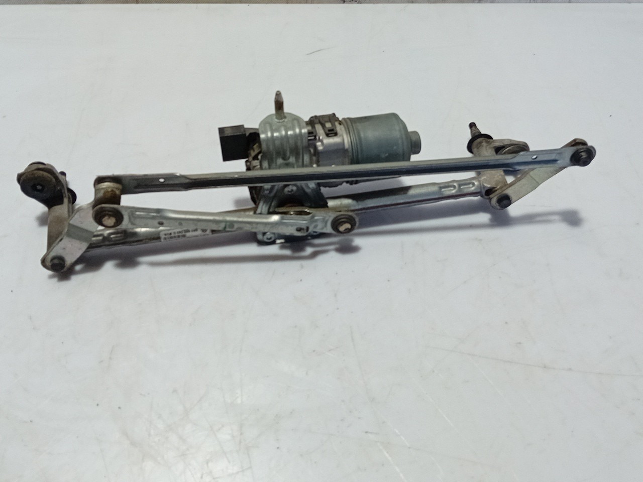 Motor limpa vidros frente VOLKSWAGEN Polo (6R, 6C) Imagem-1