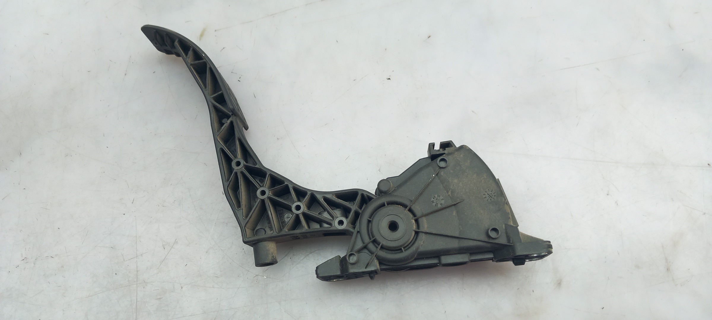 Pedal acelerador VOLKSWAGEN Polo (6R, 6C) Imagem-1