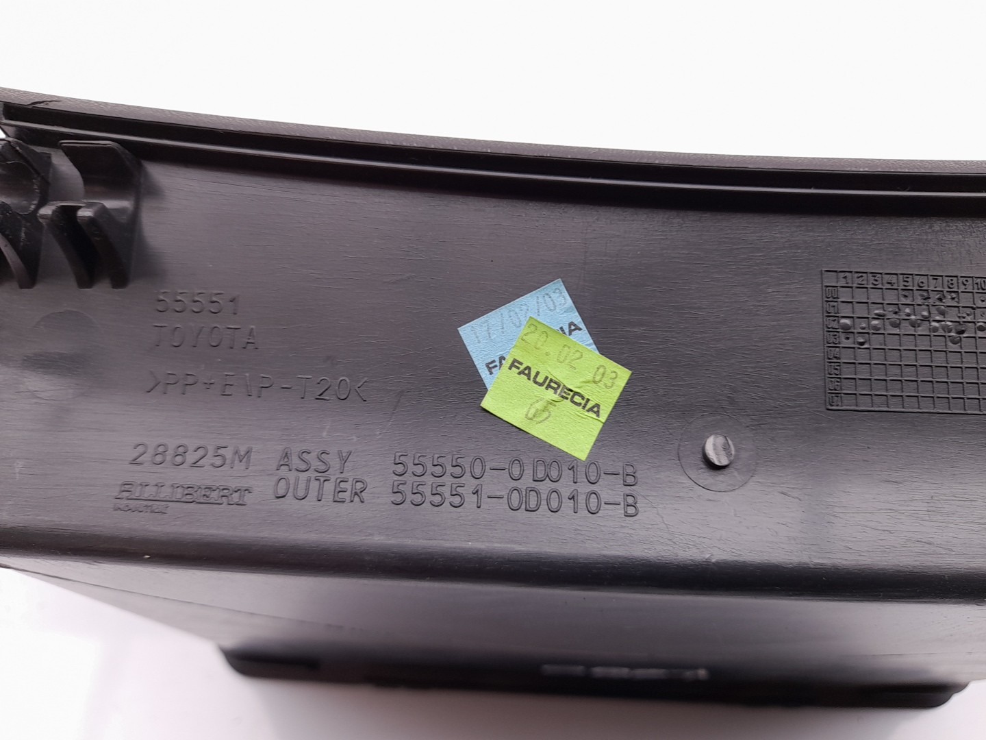 Glove Box / Compartment TOYOTA Yaris (_P1_) Imagem-2