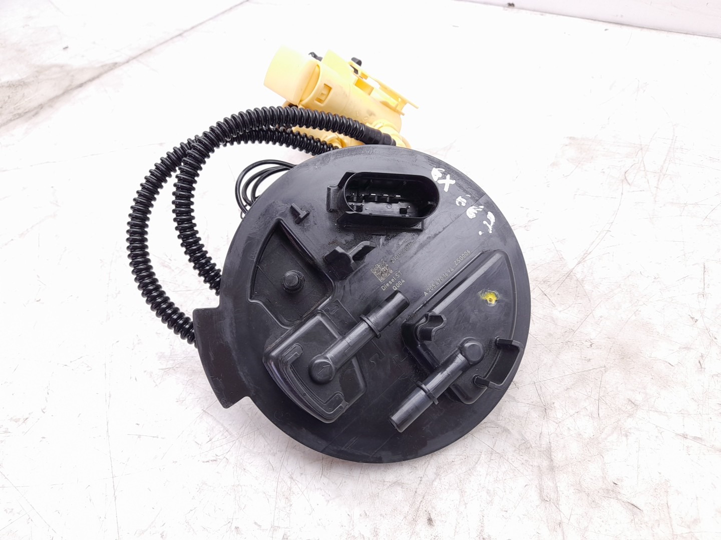 Fuel pump MERCEDES-BENZ GLC (X253) Imagem-1