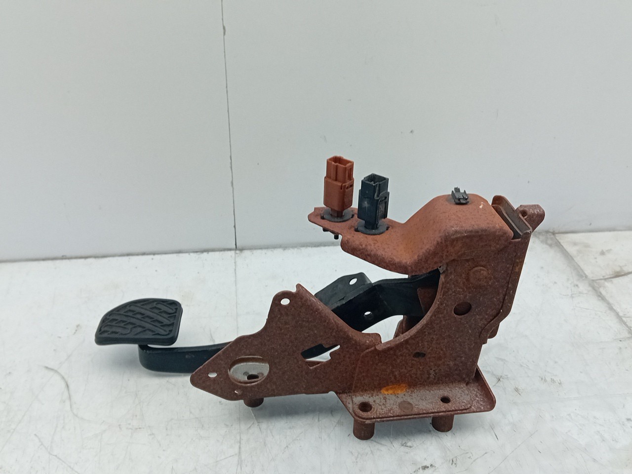 Pedal de freno NISSAN Juke (F15) Imagem-1