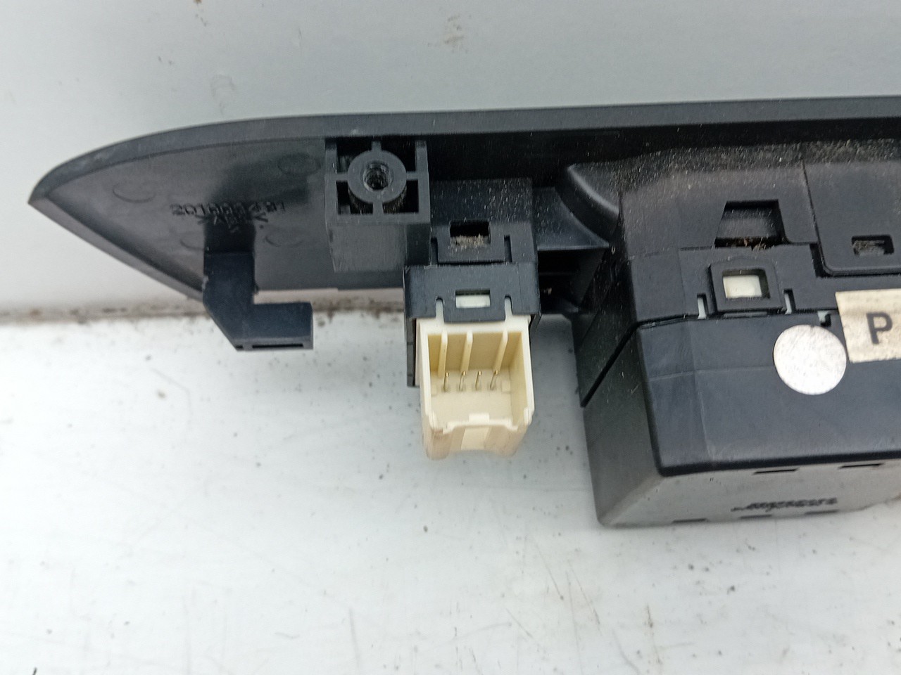 Comando / botão / interruptor vidros frente esquerdo CHEVROLET Captiva (C100, C140) Imagem-3