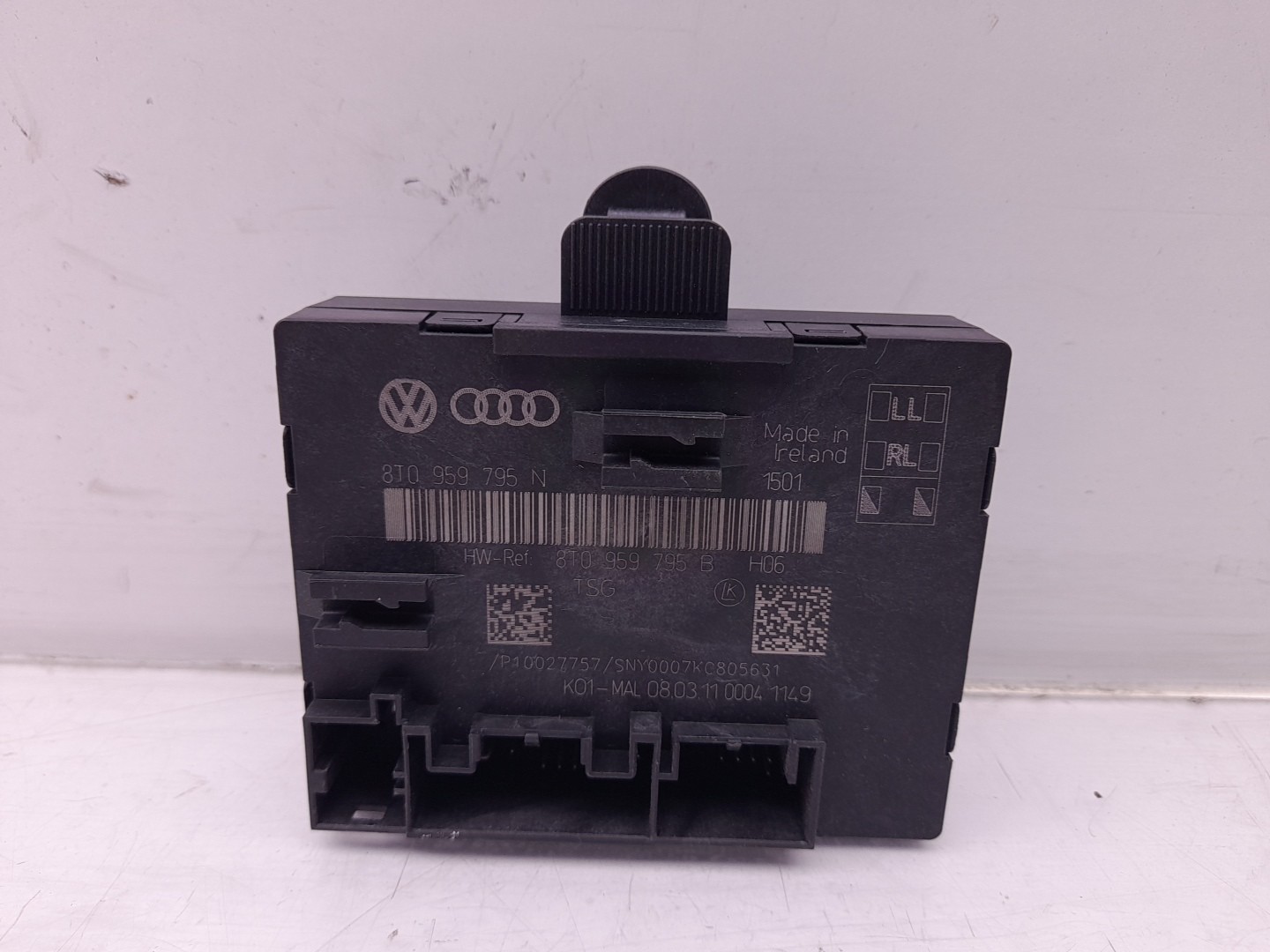 Generic Unit Module AUDI A4 (8K2, B8) Imagem-1