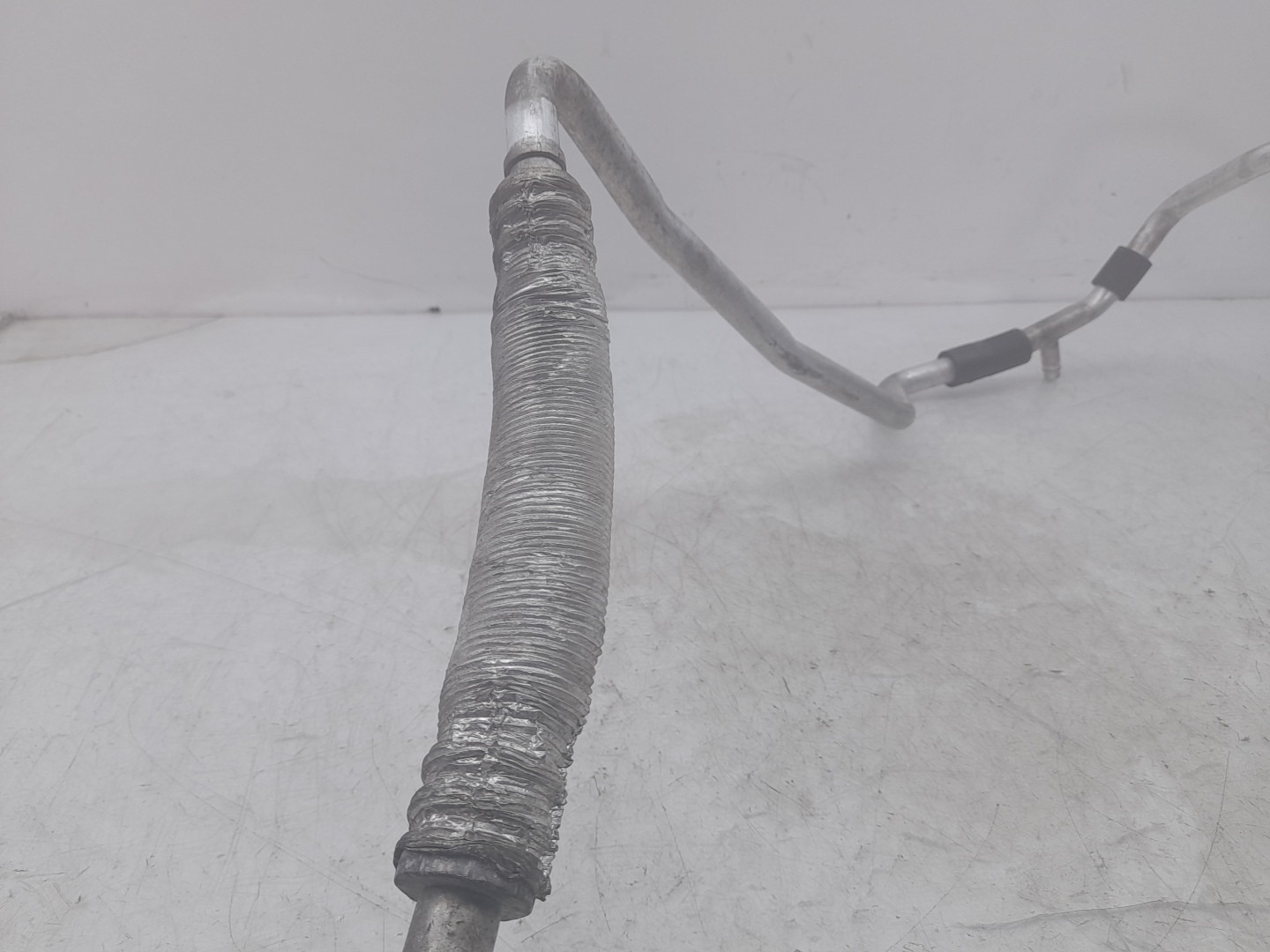 AC pipe AUDI A3 (8P1) Imagem-1
