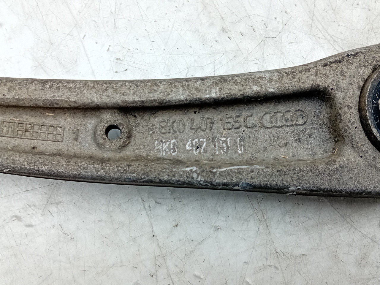 Left front suspension arm AUDI A4 (8K2, B8) Imagem-2