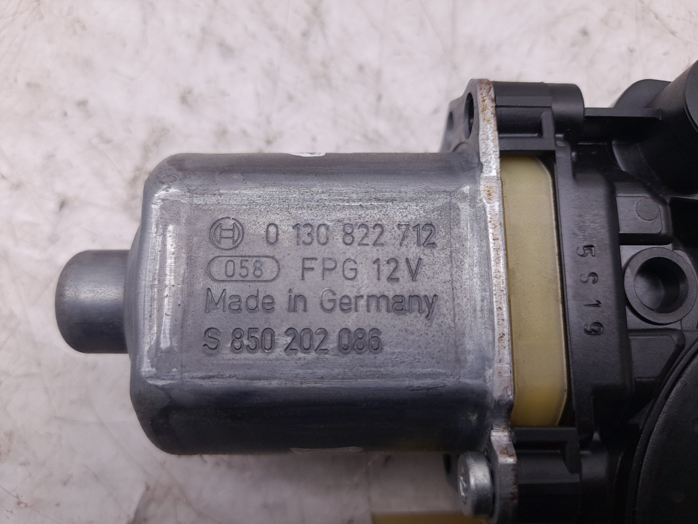 Moteur lève-vitre arrière Droite AUDI A3 Sportback (8VA, 8VF) Imagem-3
