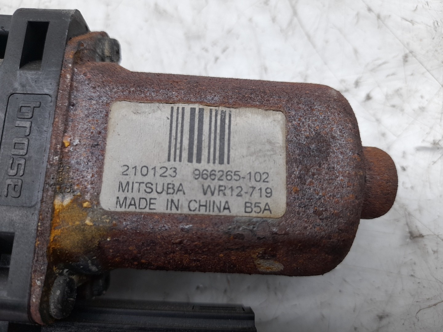 Moteur lève-vitre arrière Droite VOLVO V60 II (225) Imagem-3