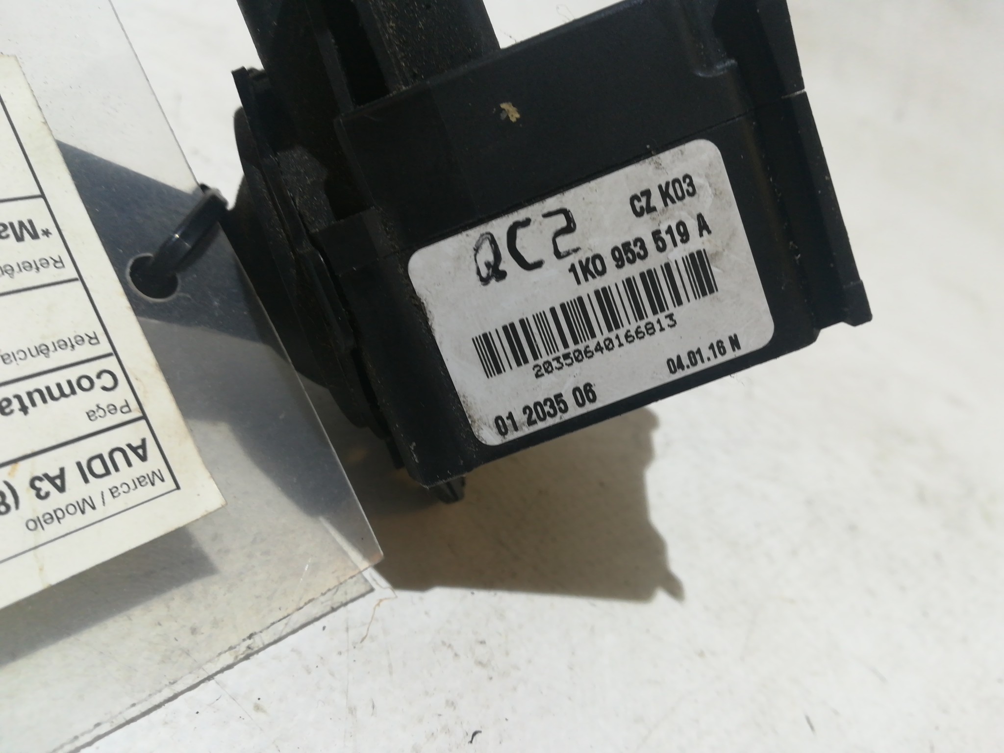 Light and wiper lever set AUDI A3 (8P1) Imagem-1