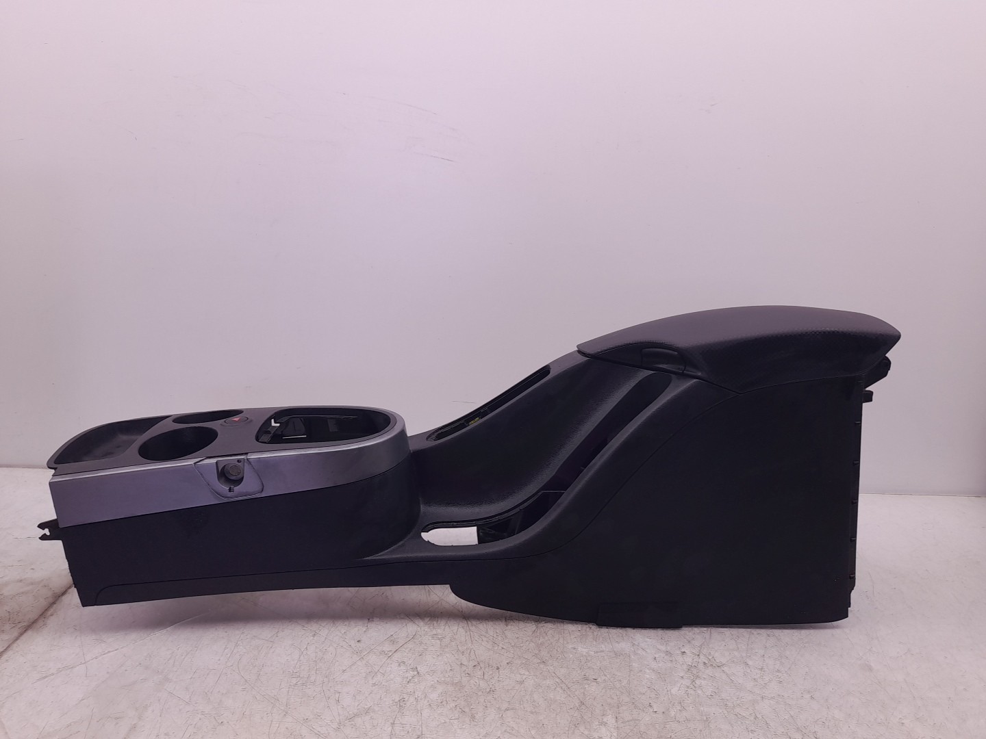 Apoyobrazos SEAT Altea XL (5P5, 5P8) Imagem-1