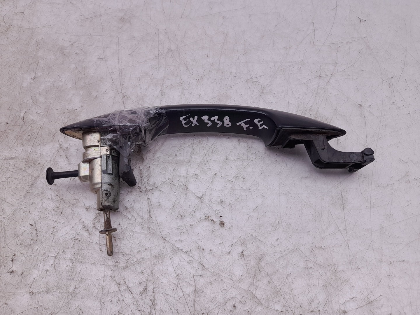 Poignée de porte avant gauche VOLKSWAGEN Passat (3C2) Imagem-1