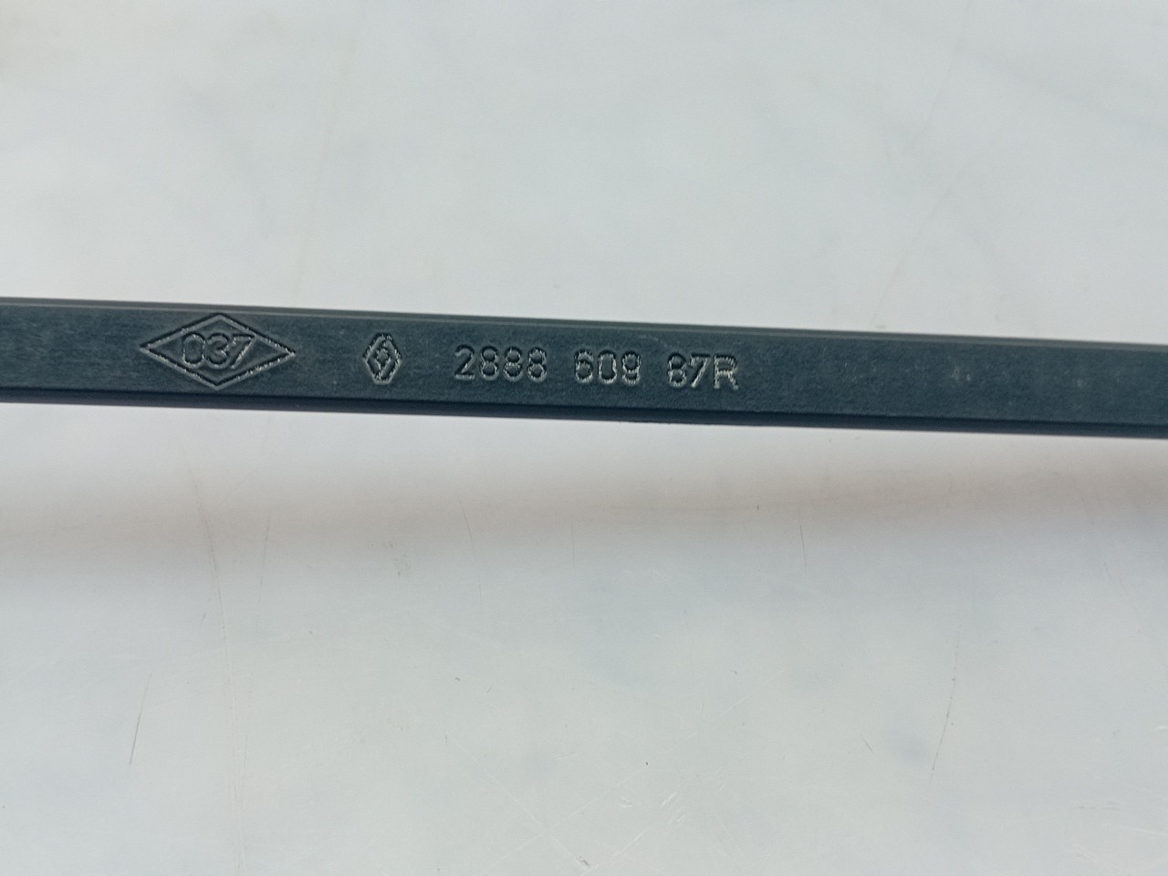 Windscreen wiper arm Right front RENAULT Zoe (BFM_) Imagem-2