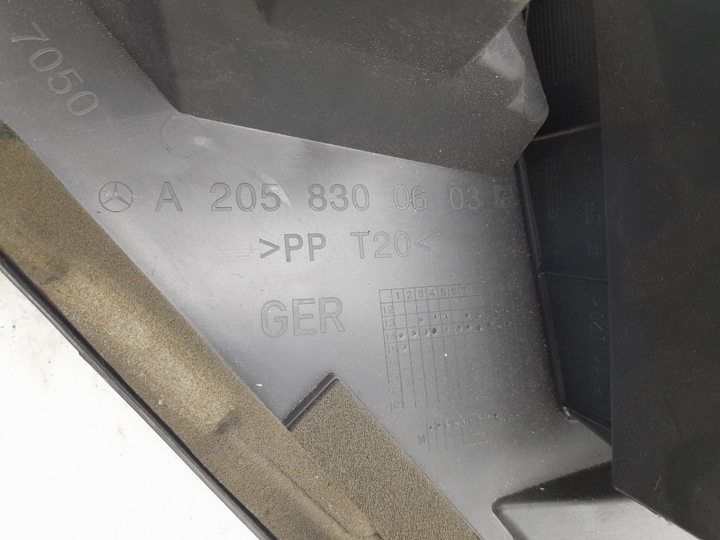 Moulure MERCEDES-BENZ Classe C Carrinha (S205) Imagem-2